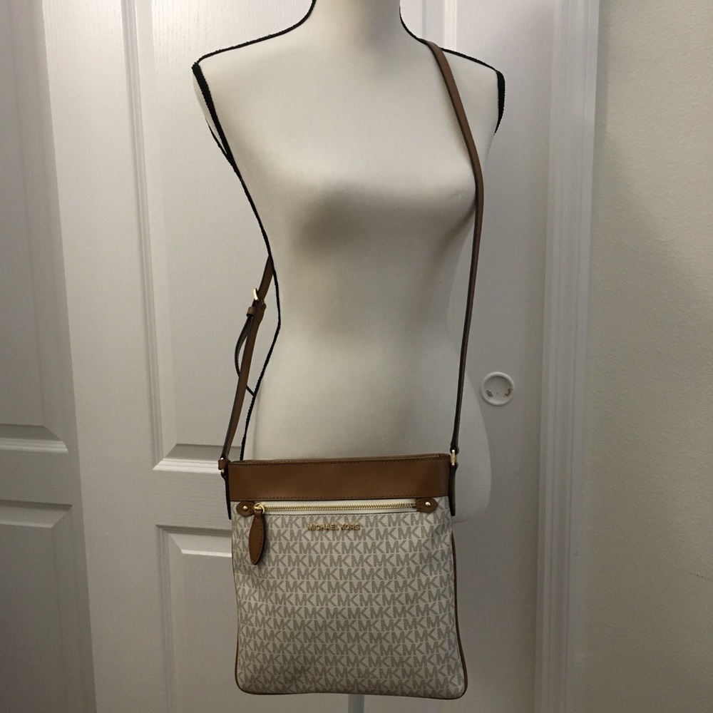 Michael kors large Crossbody Bag - Picture 7 of 7